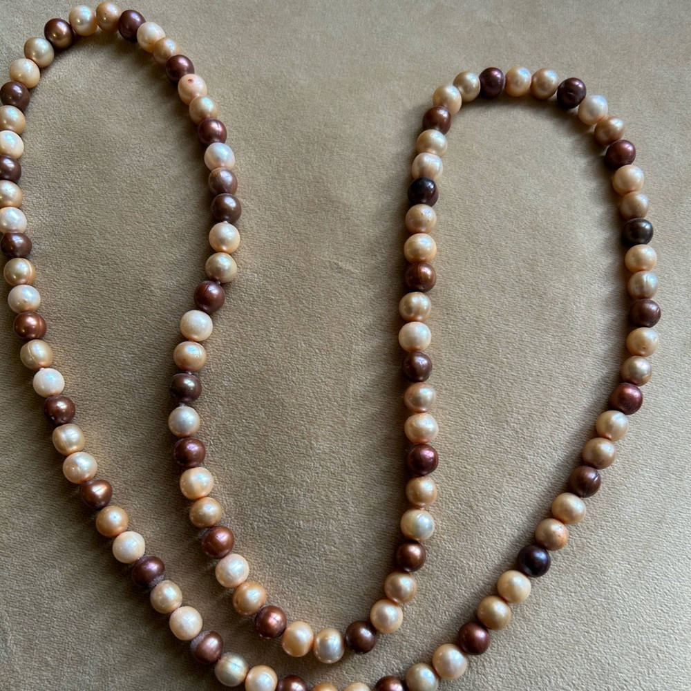 VTG Freshwater Pearls